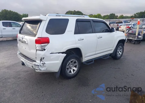 2011 Toyota 4Runner Sr5 V6 z USA, uszkodzony, nr VIN JTEZU5JR6B5022642